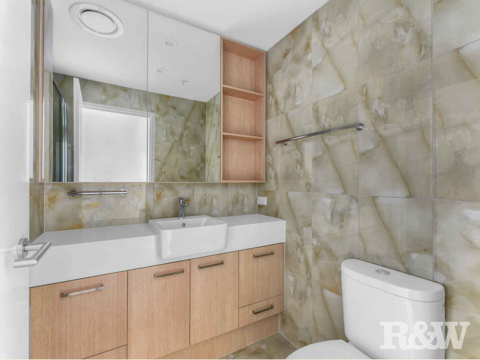 910/70-74 Carl Street Woolloongabba 910/70-74 Carl Street Woolloongabba