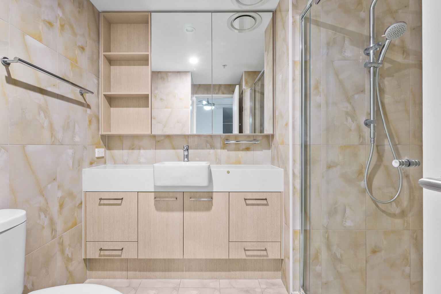 507/70 Carl Street Woolloongabba