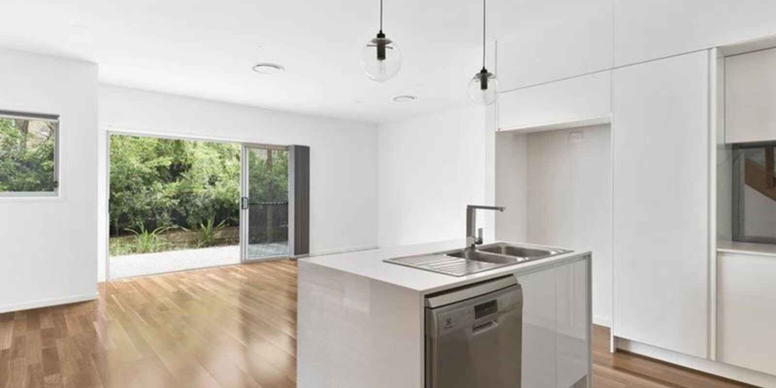 2/87 Jackson Street Hamilton