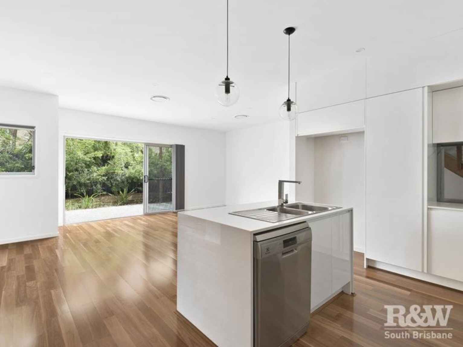 2/87 Jackson Street Hamilton