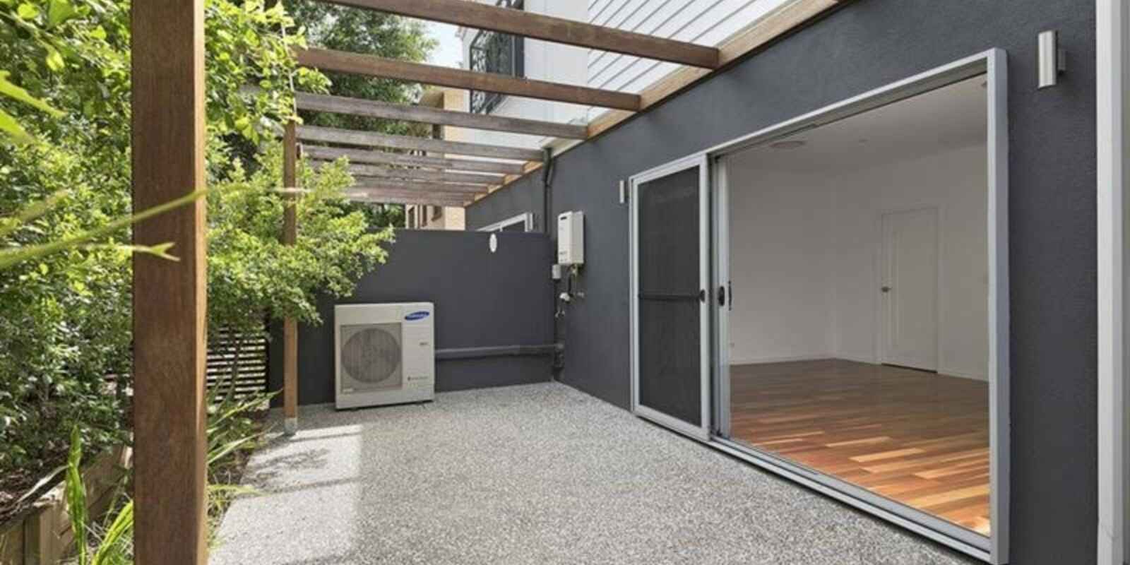 2/87 Jackson Street Hamilton