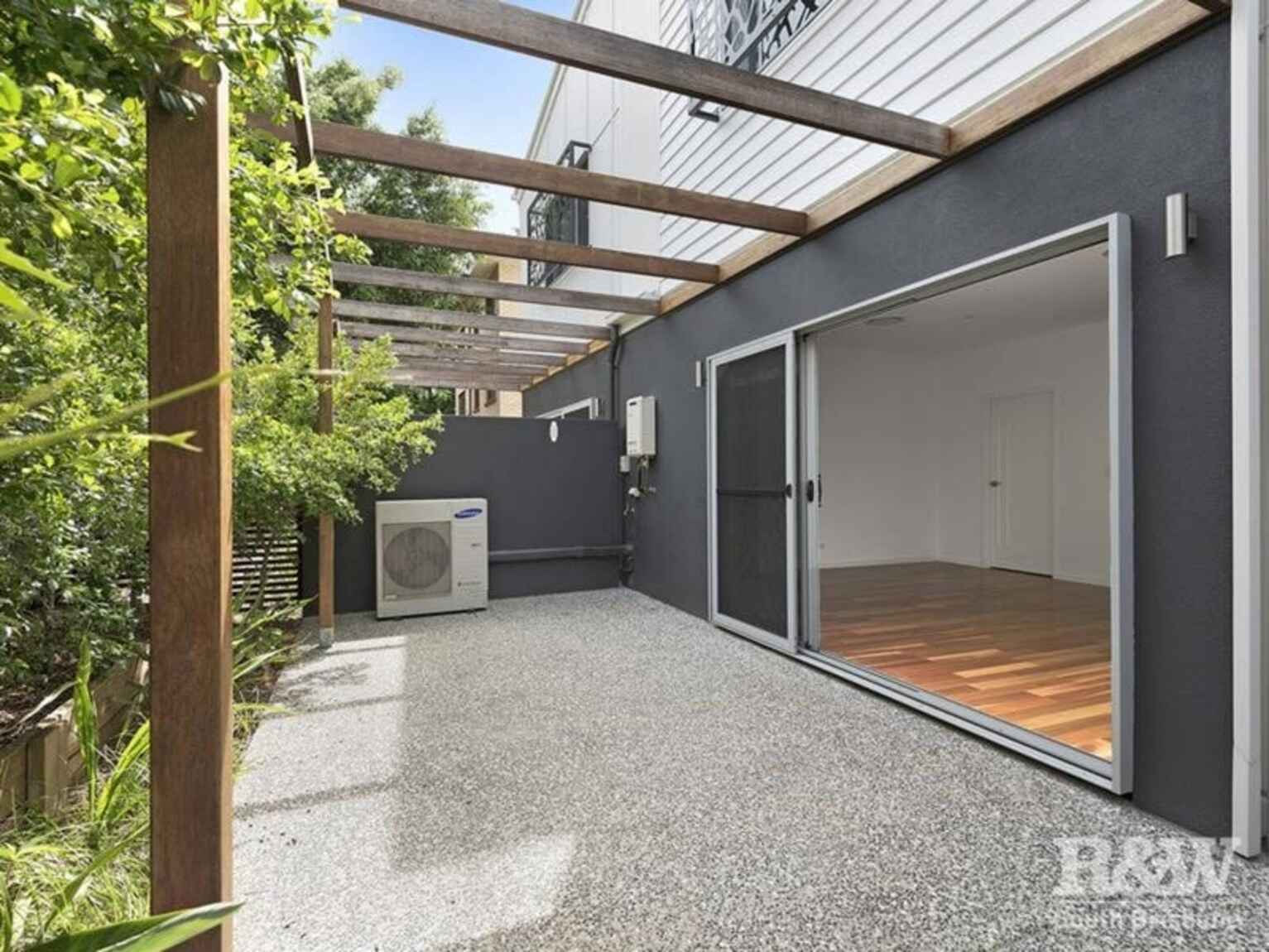 2/87 Jackson Street Hamilton