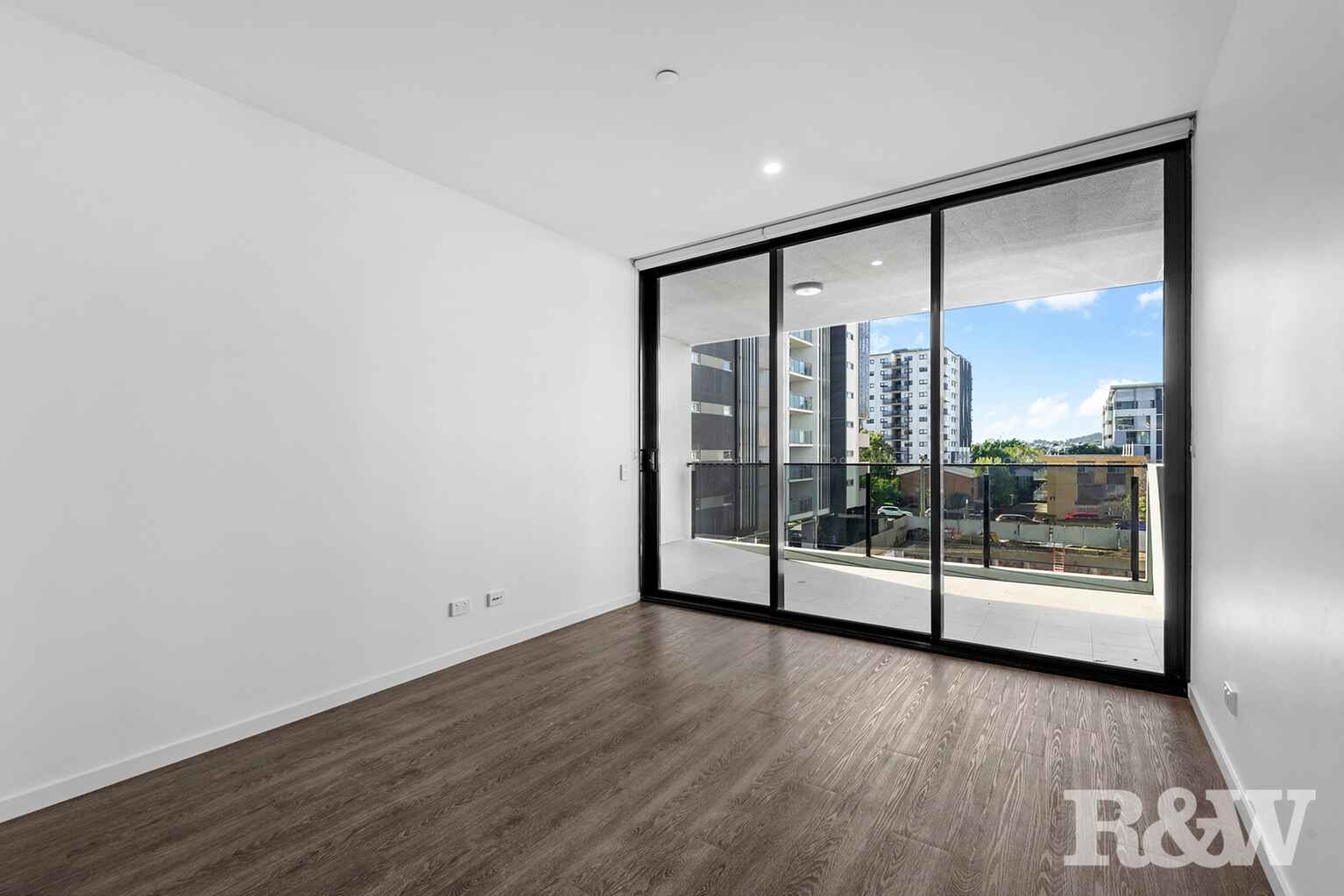 906/28 Wolseley Street Woolloongabba