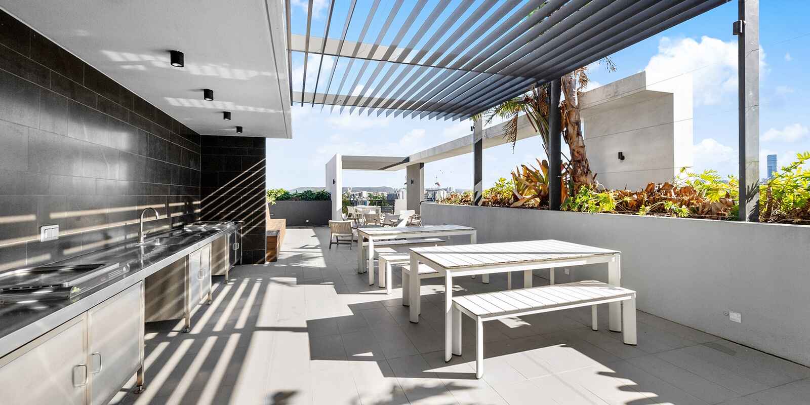 906/28 Wolseley Street Woolloongabba