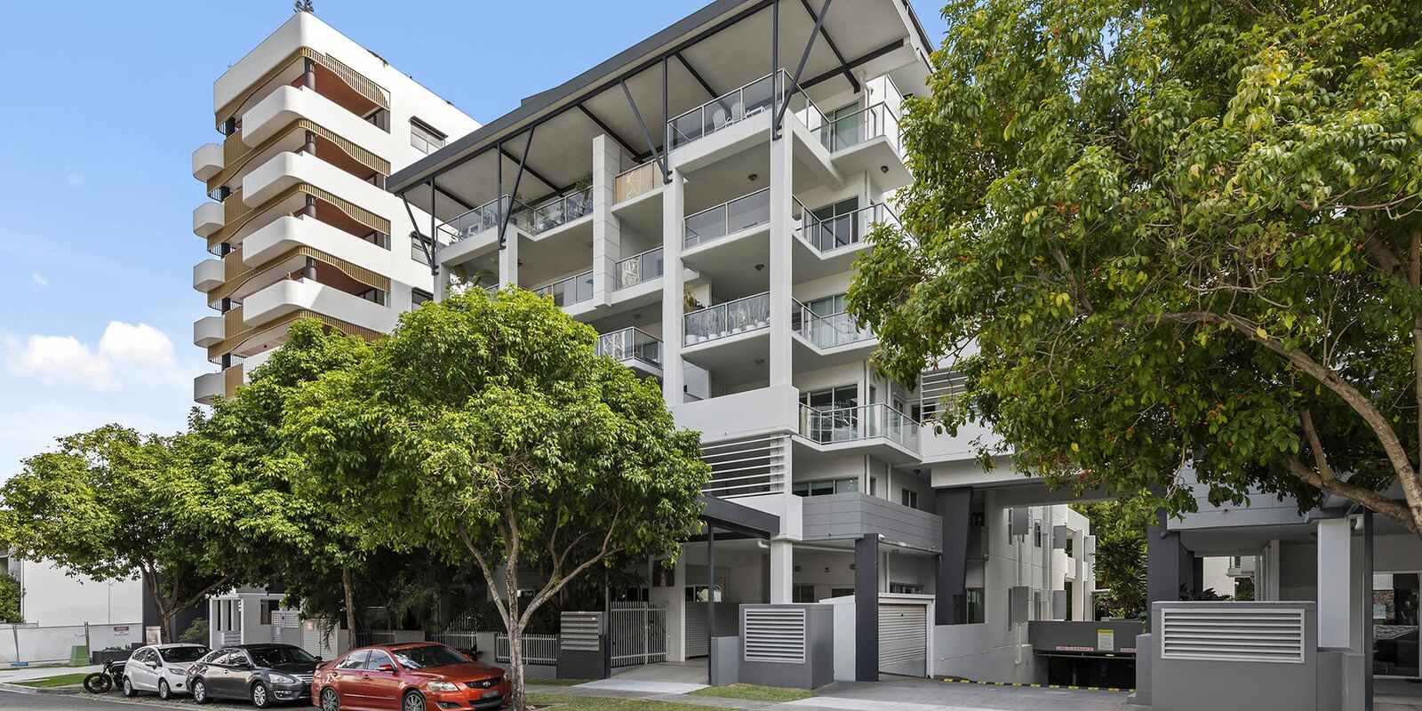 43/28 Ferry Road West End