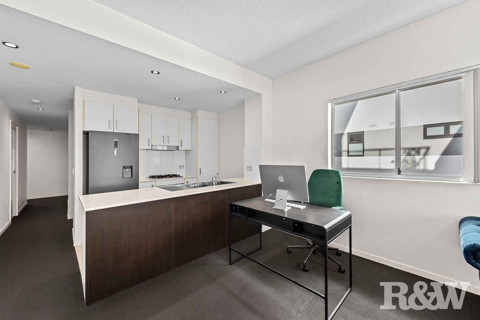 43/28 Ferry Road West End