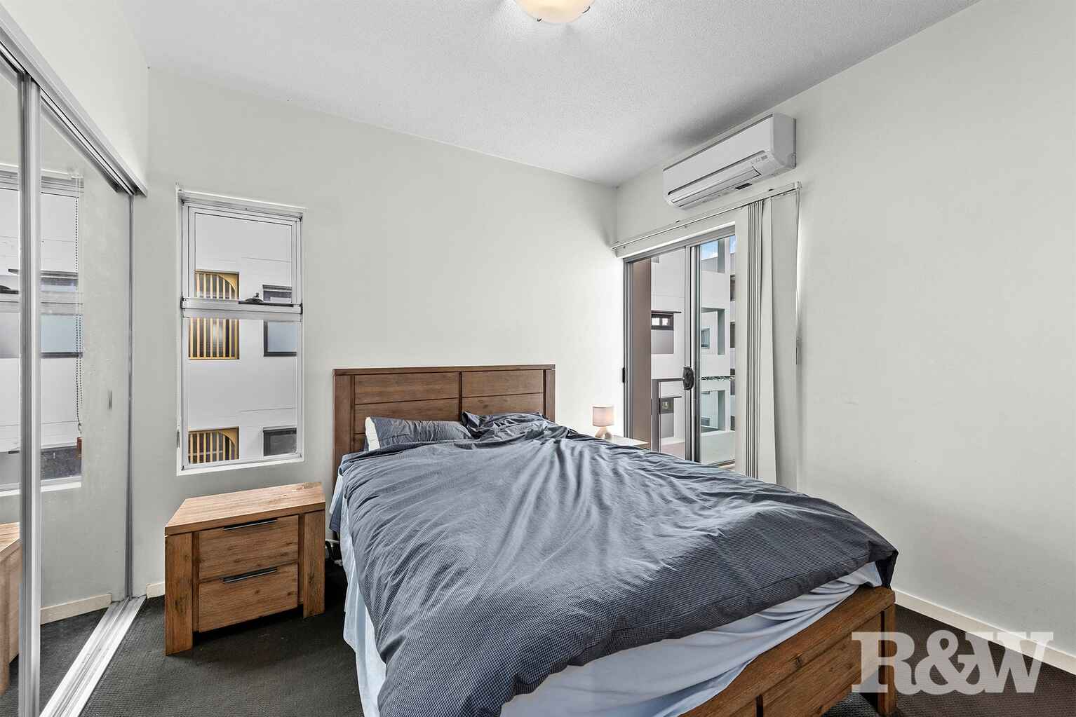 43/28 Ferry Road West End