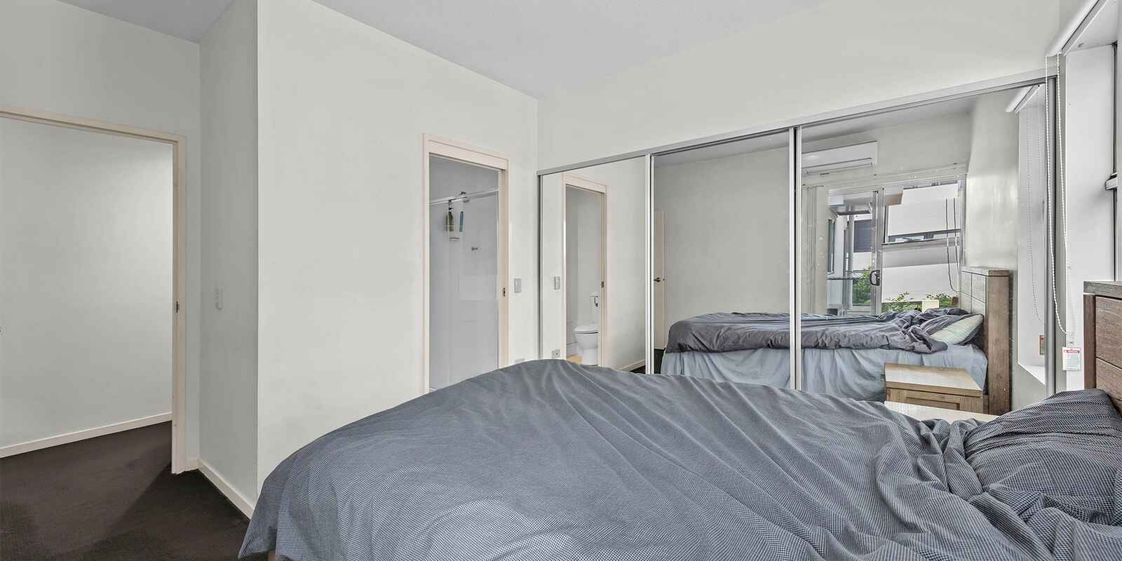 43/28 Ferry Road West End