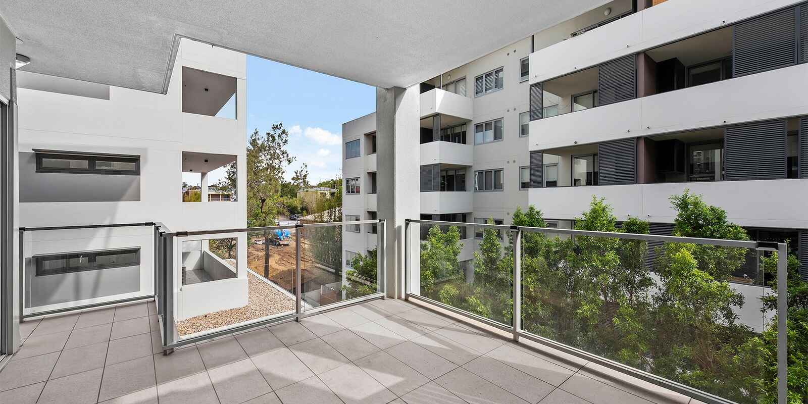 43/28 Ferry Road West End