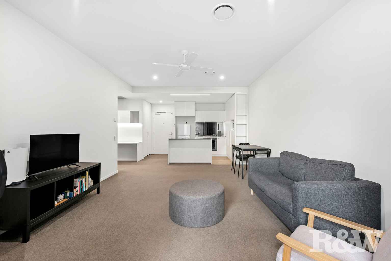 502/18 Hubert Street Woolloongabba