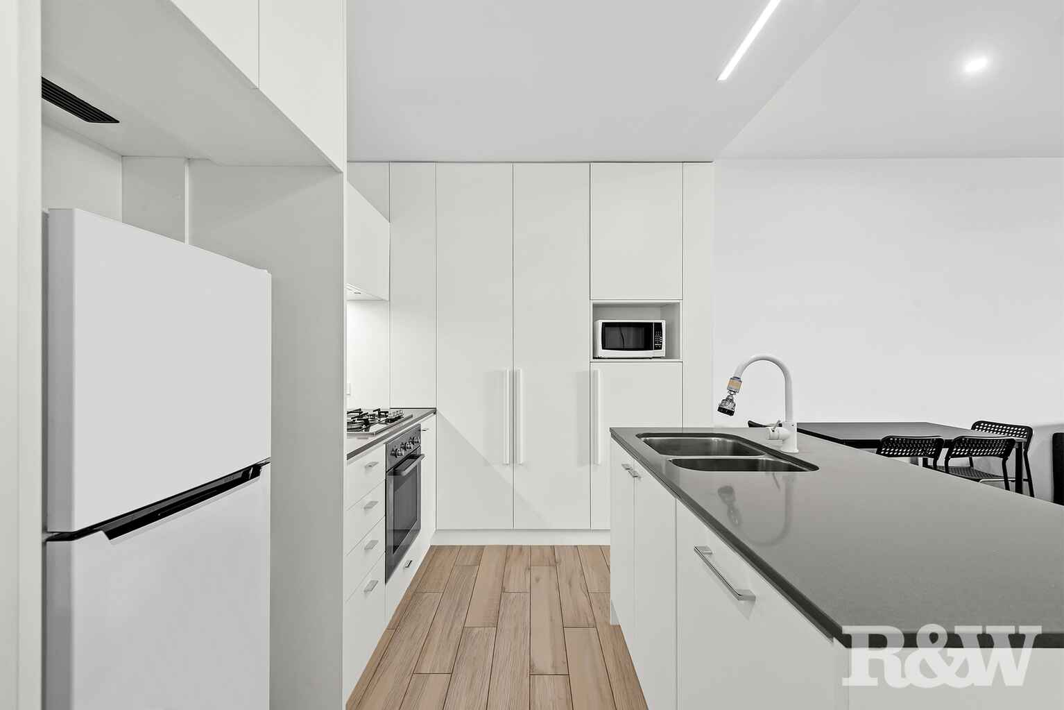 502/18 Hubert Street Woolloongabba