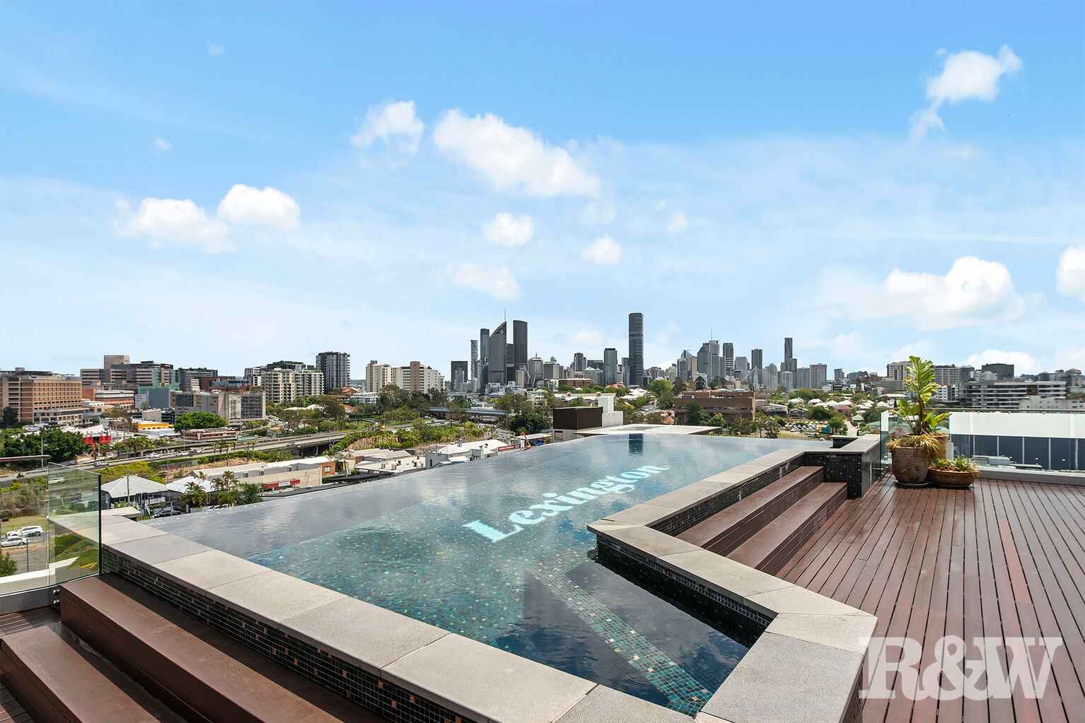 502/18 Hubert Street Woolloongabba