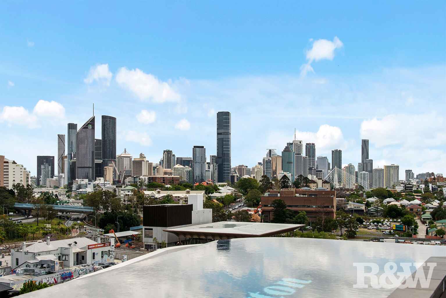 502/18 Hubert Street Woolloongabba