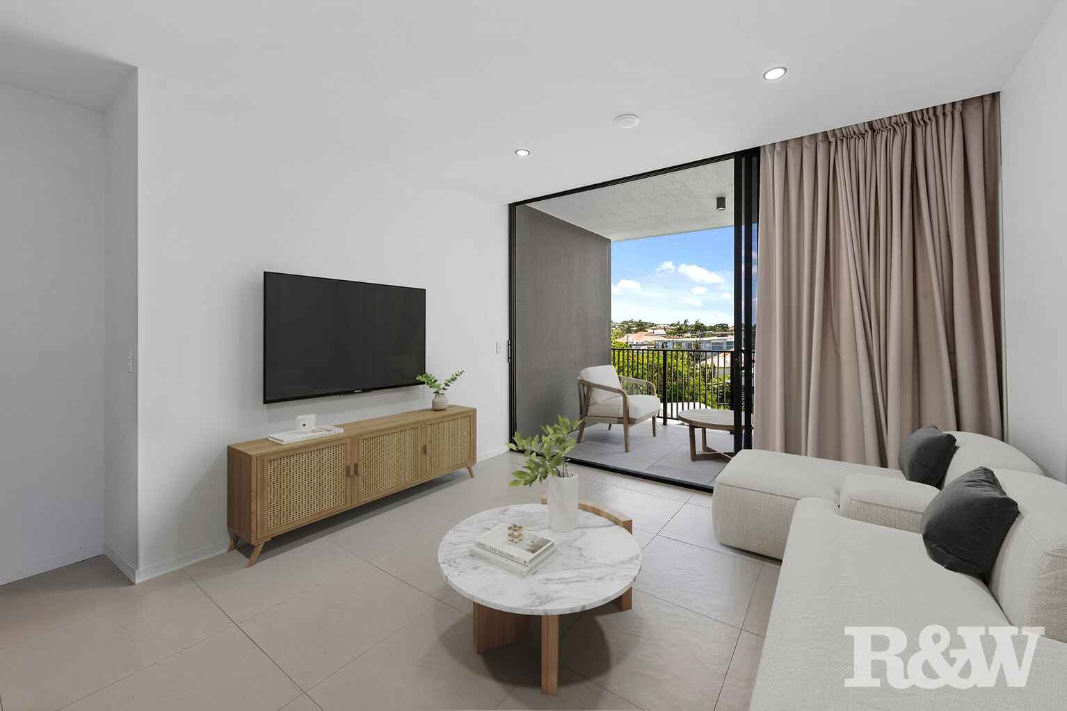 305/8 Zillah Street Stones Corner