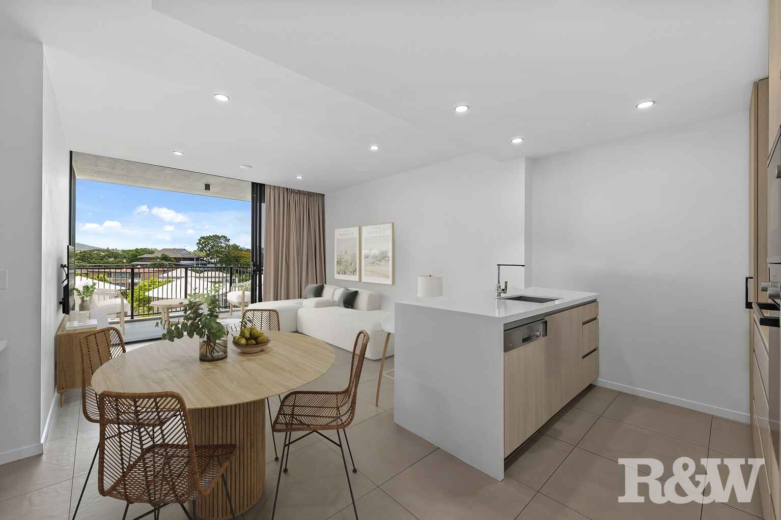 305/8 Zillah Street Stones Corner