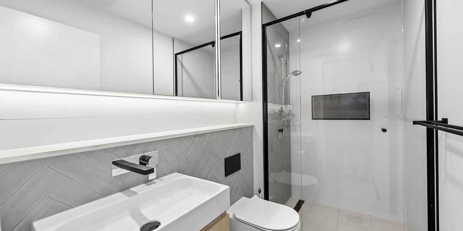 305/8 Zillah Street Stones Corner