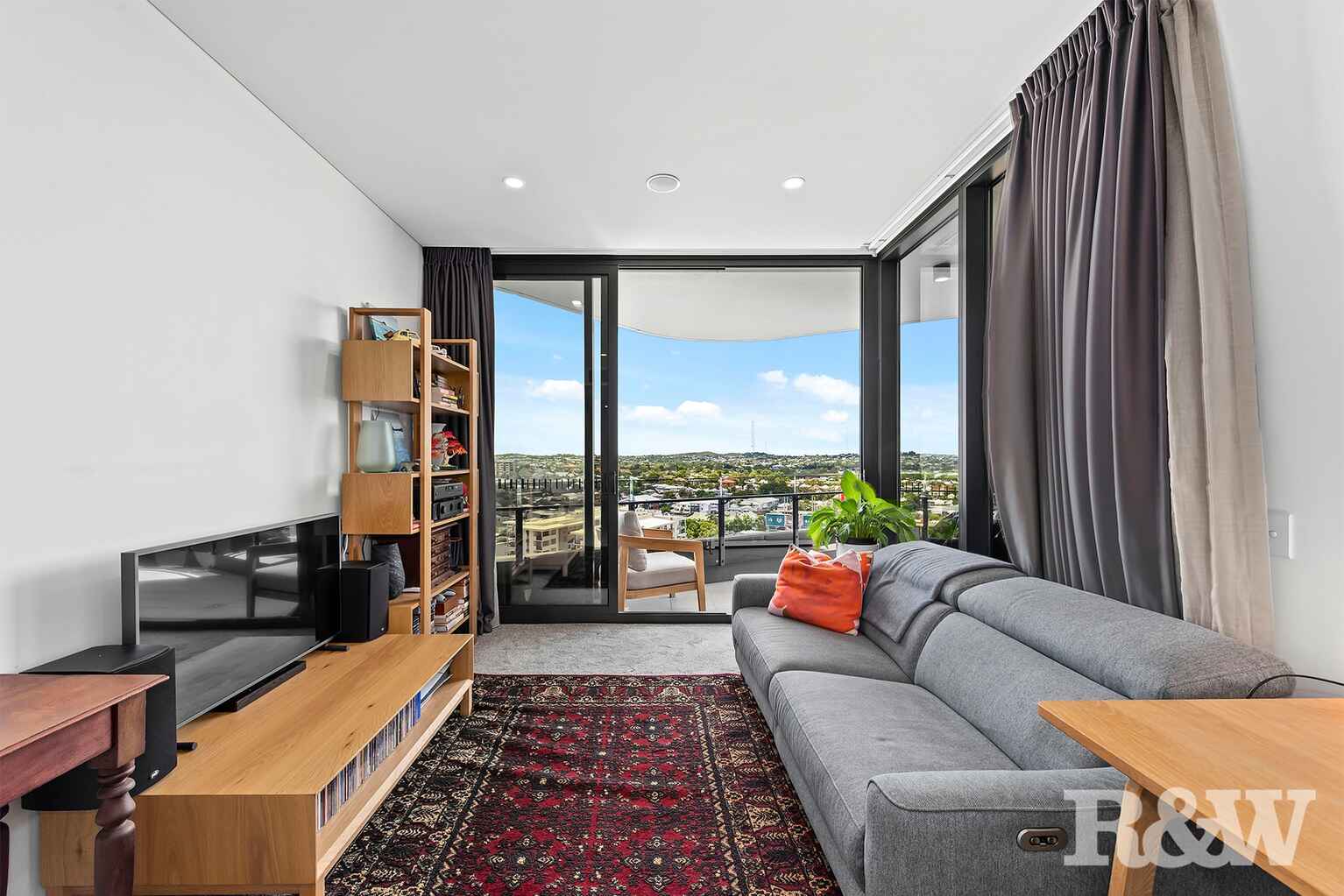 1705/62 Logan Road Woolloongabba