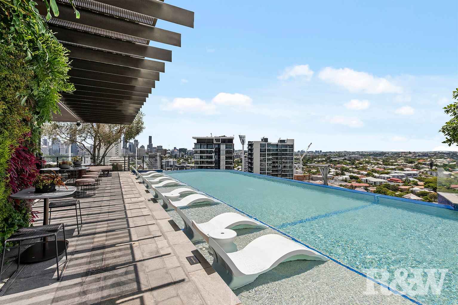1705/62 Logan Road Woolloongabba