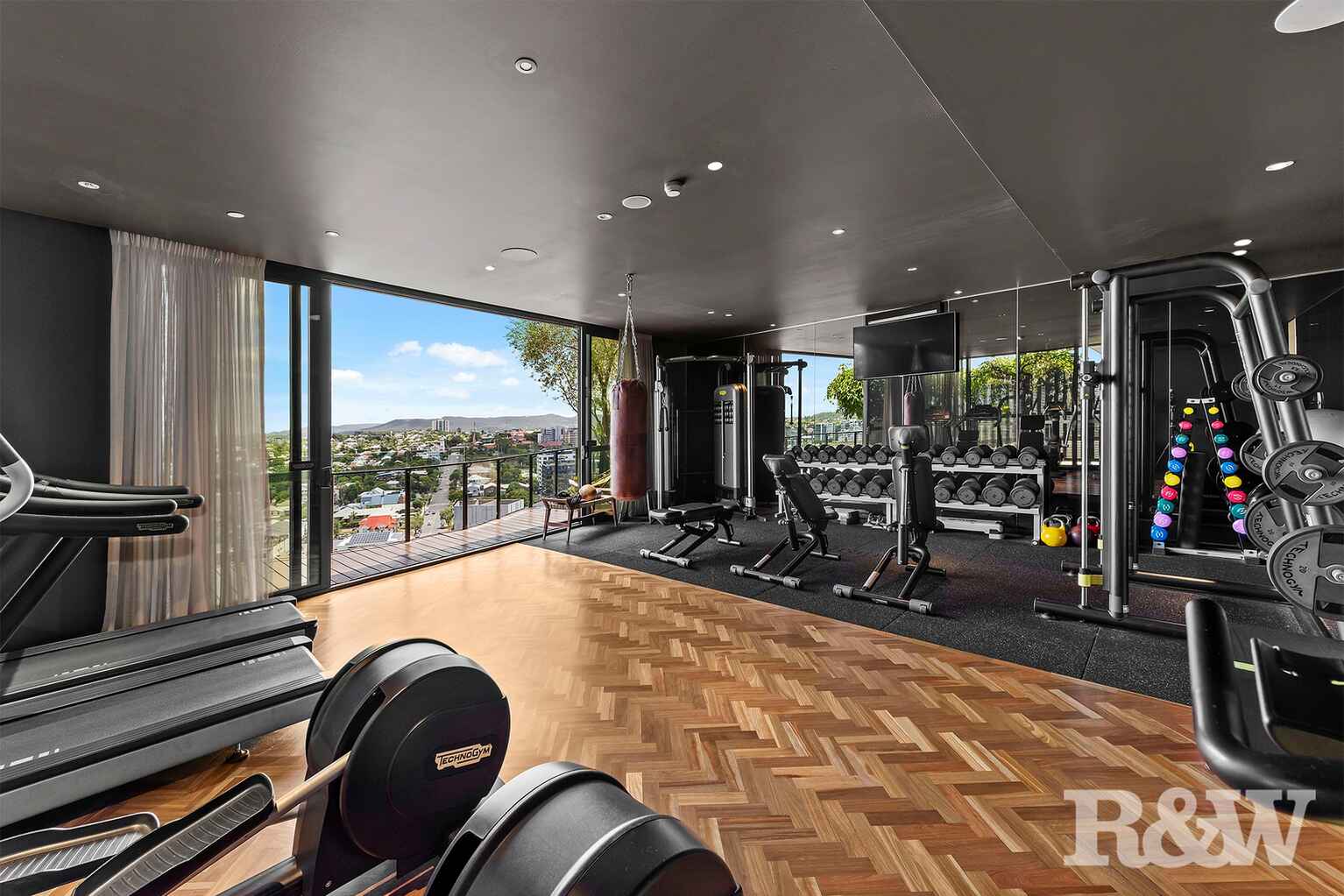 1705/62 Logan Road Woolloongabba