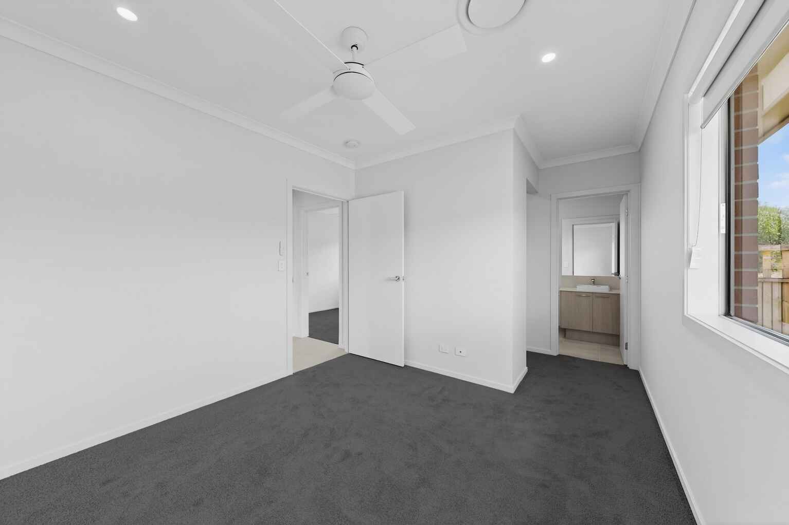 30 Hewett St Walloon