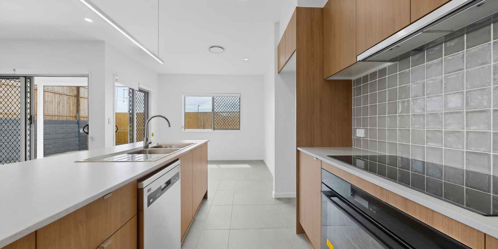 16 Pearwood Walk Narangba 16 Pearwood Walk Narangba