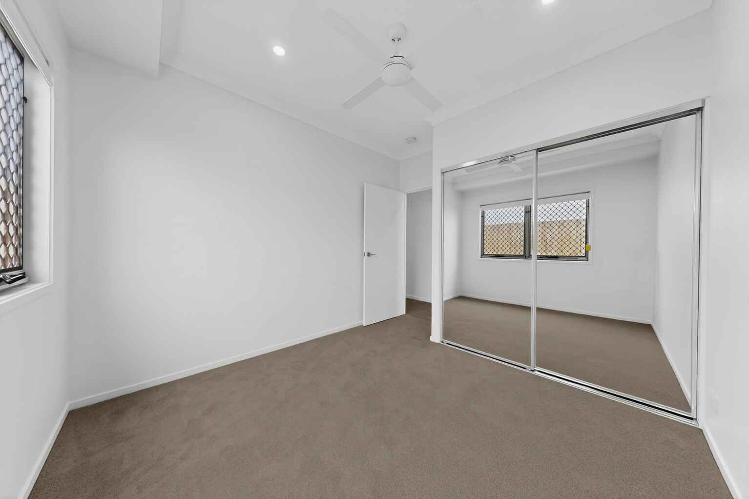 16 Pearwood Walk Narangba 16 Pearwood Walk Narangba