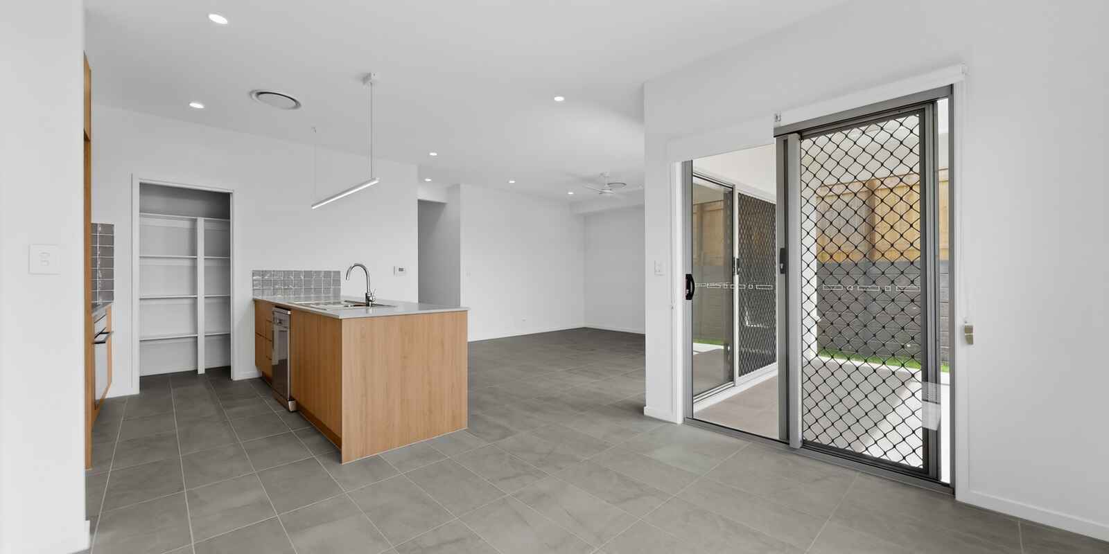 16 Pearwood Walk Narangba 16 Pearwood Walk Narangba