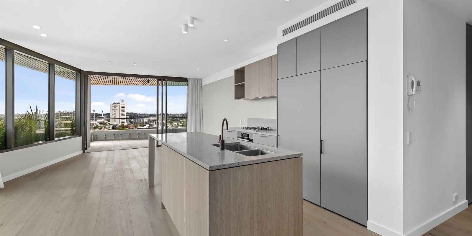 1008/470 Main Street Kangaroo Point 1008/470 Main Street Kangaroo Point