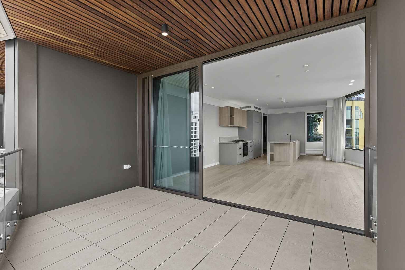 1008/470 Main Street Kangaroo Point 1008/470 Main Street Kangaroo Point