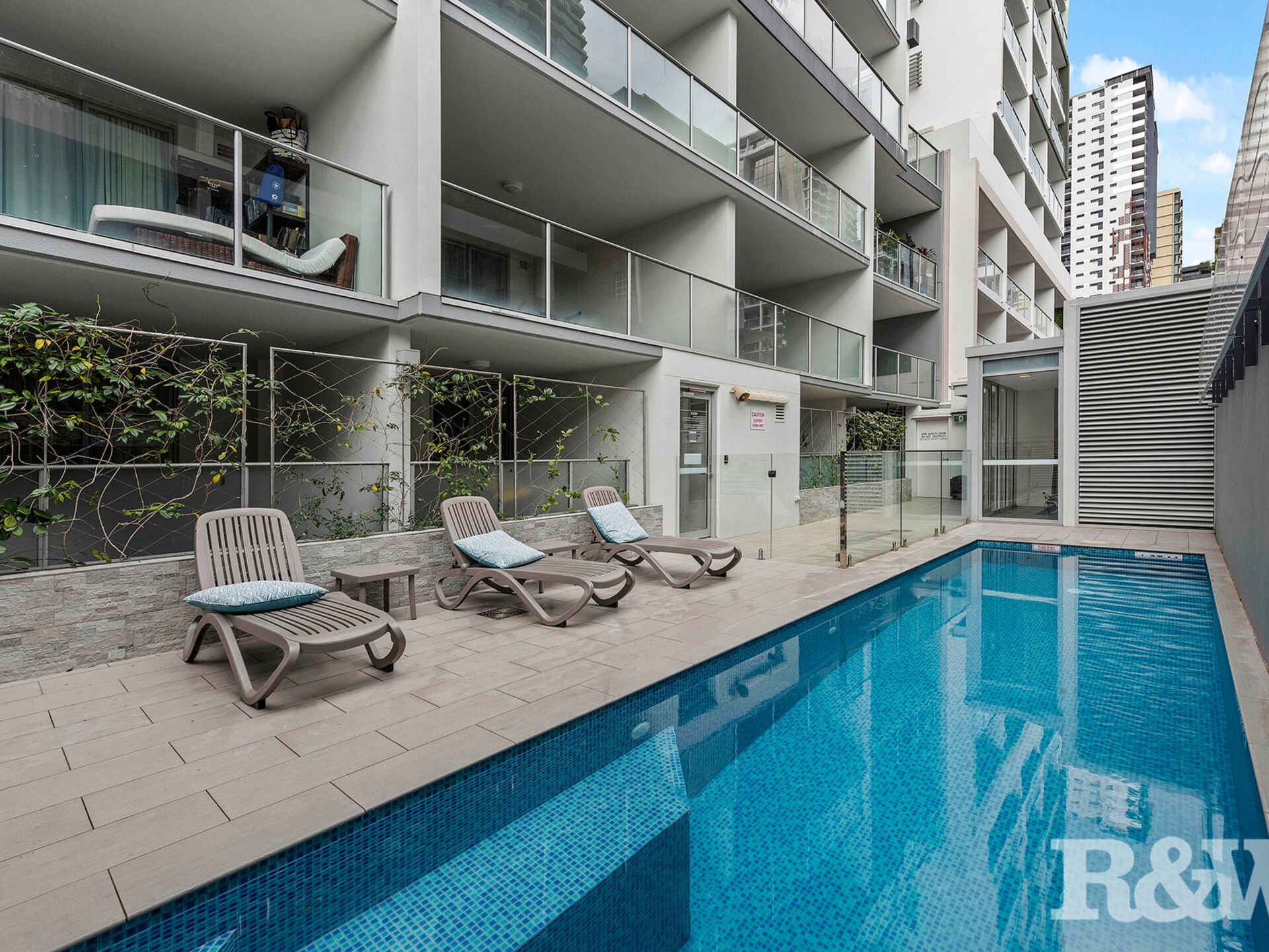 201/16 Merivale Street South Brisbane