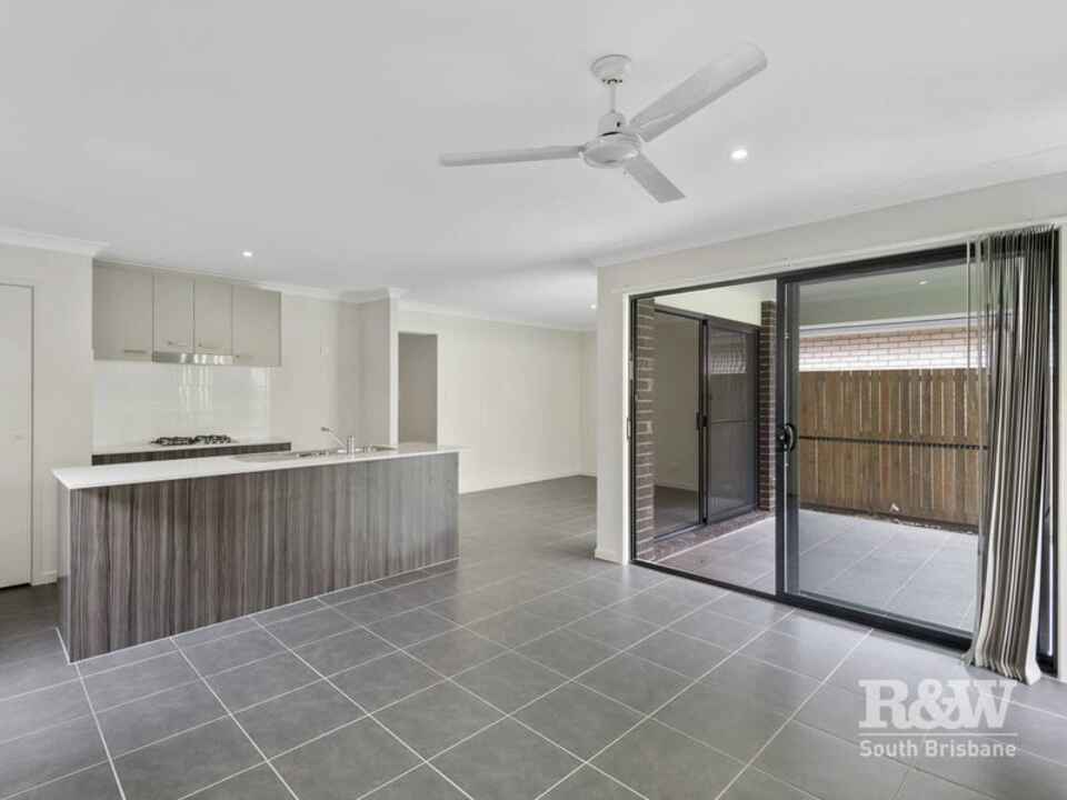 13 Napa Circuit Holmview