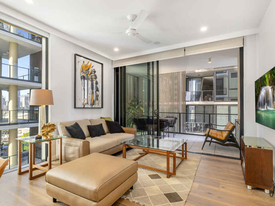 2142/51 Fish Lane South Brisbane
