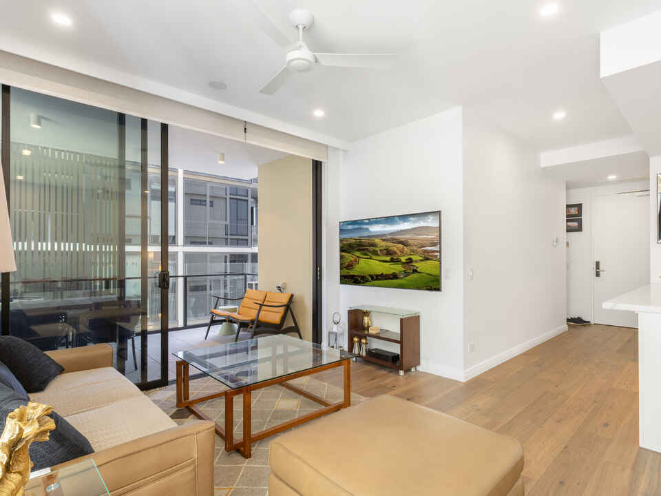 2142/51 Fish Lane South Brisbane