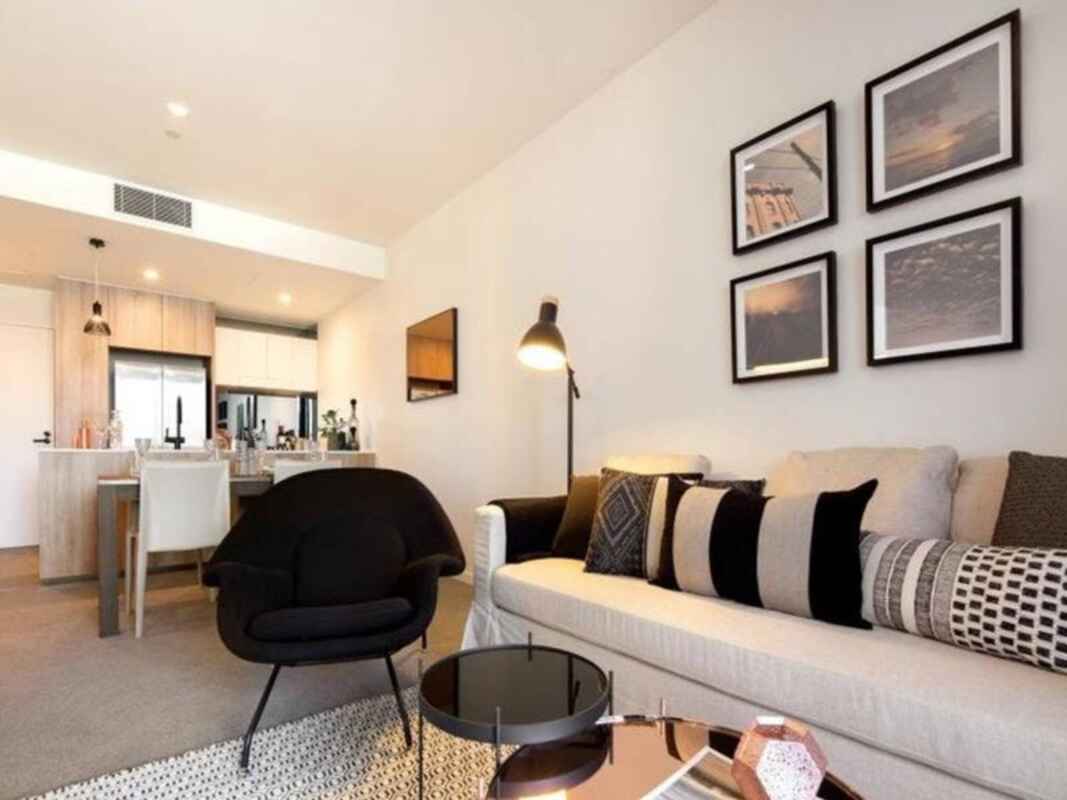 611/4 Edmondstone Street South Brisbane