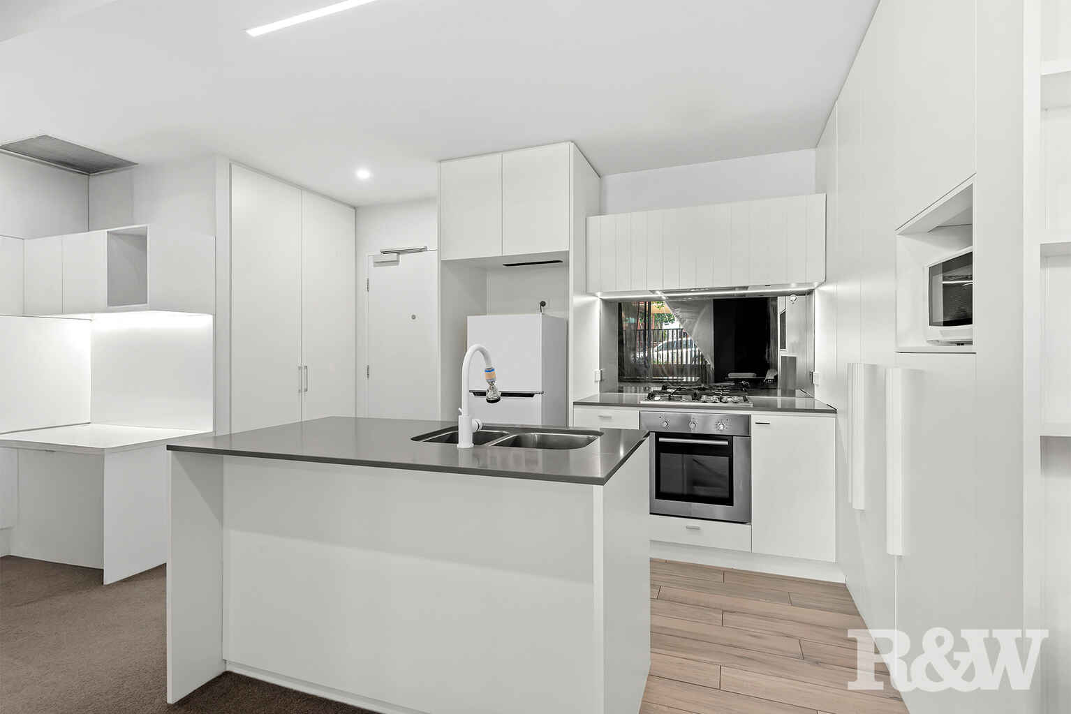 502/18 Hubert Street Woolloongabba 502/18 Hubert Street Woolloongabba