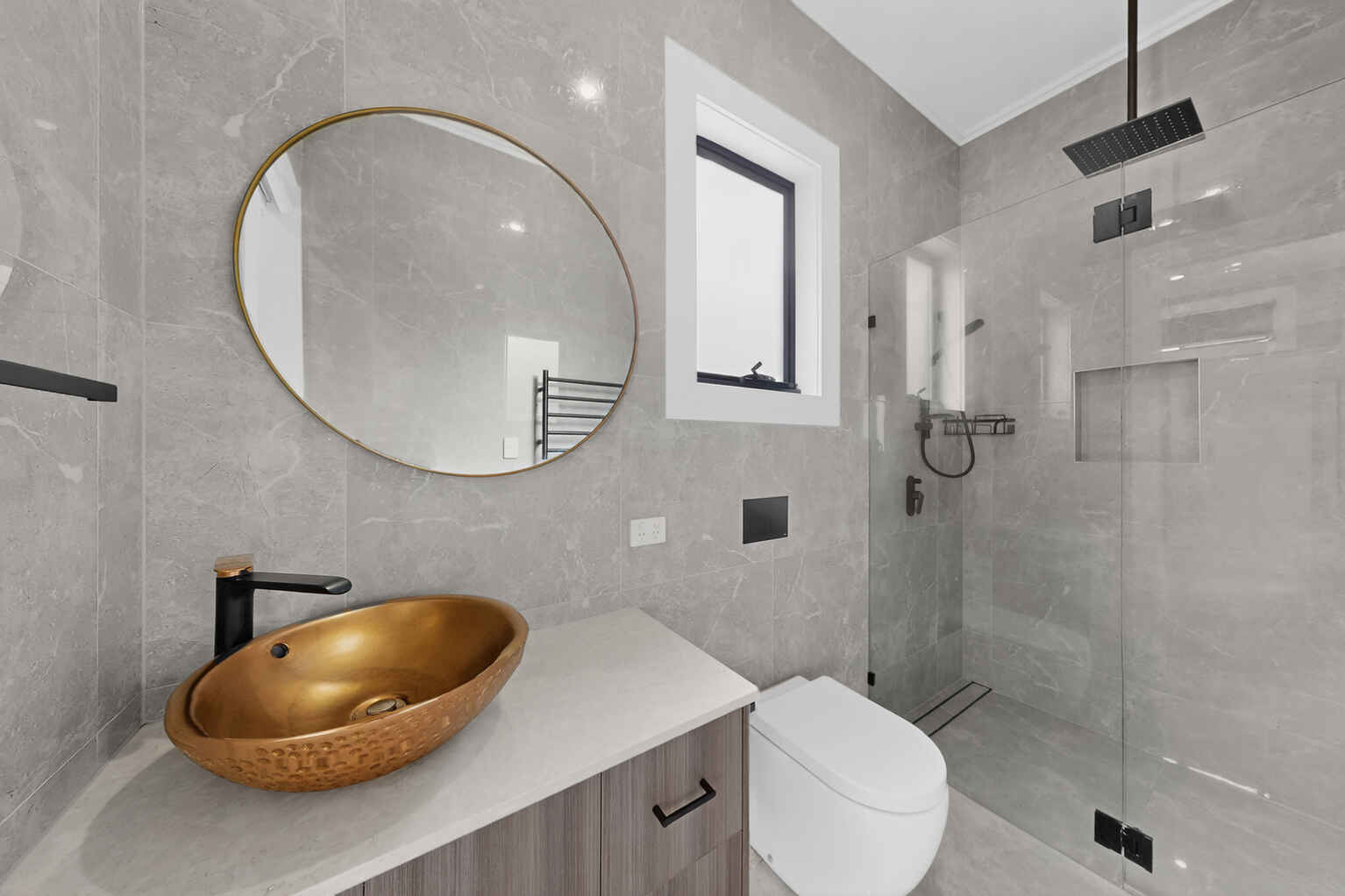 2/34 Salstone St Kangaroo Point