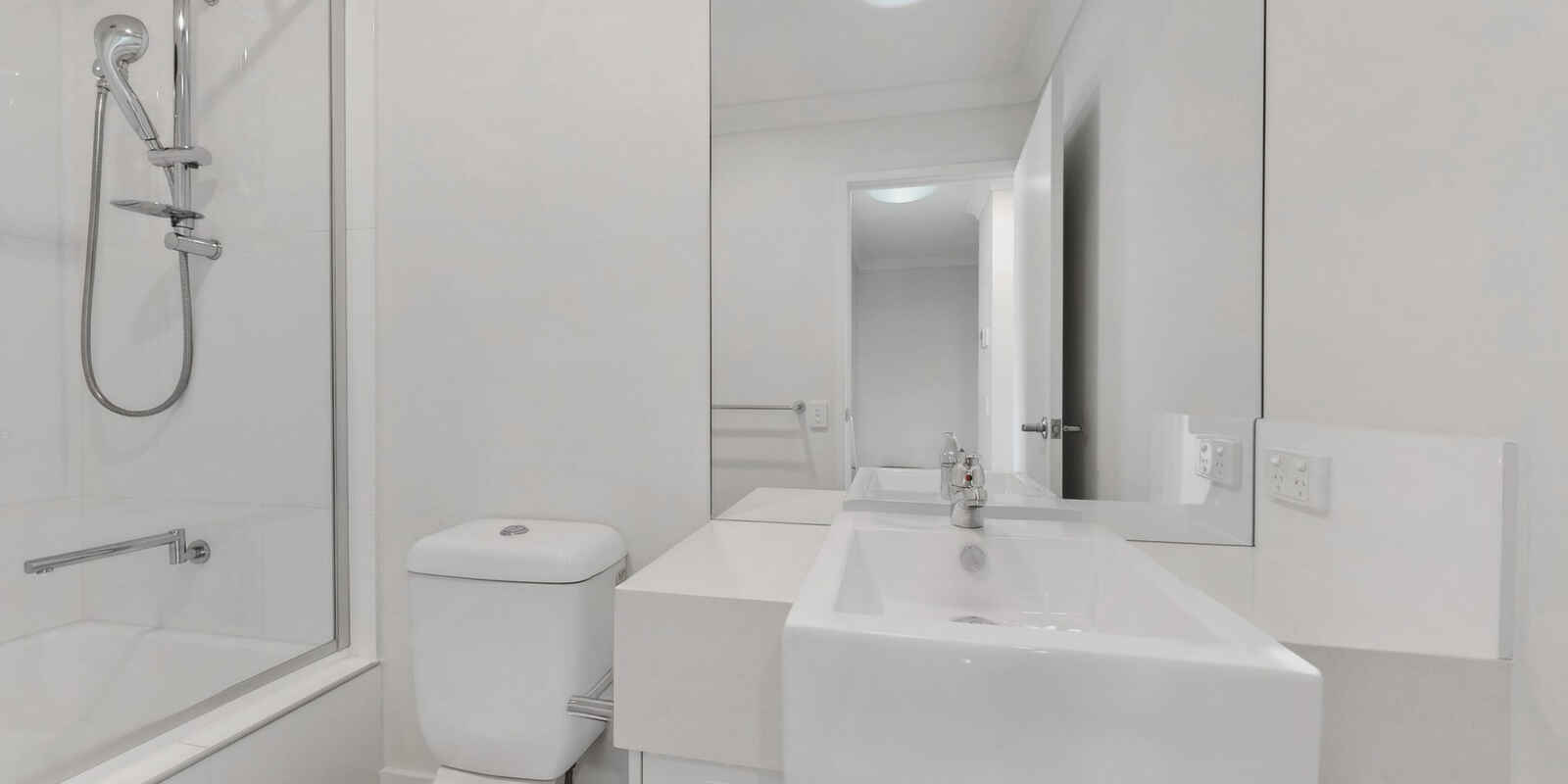 17/20 Eminence Lane Bridgeman Downs