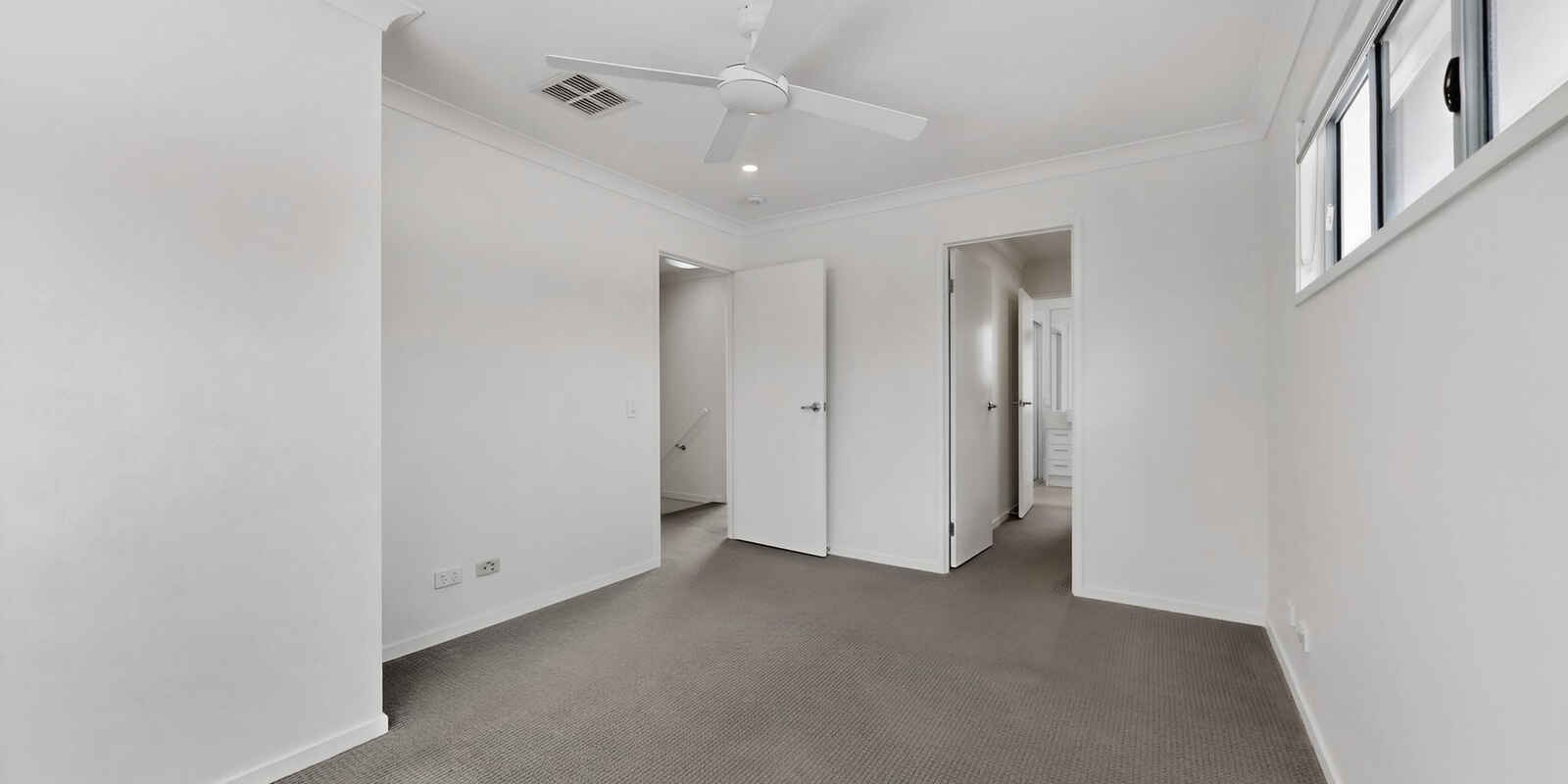 17/20 Eminence Lane Bridgeman Downs