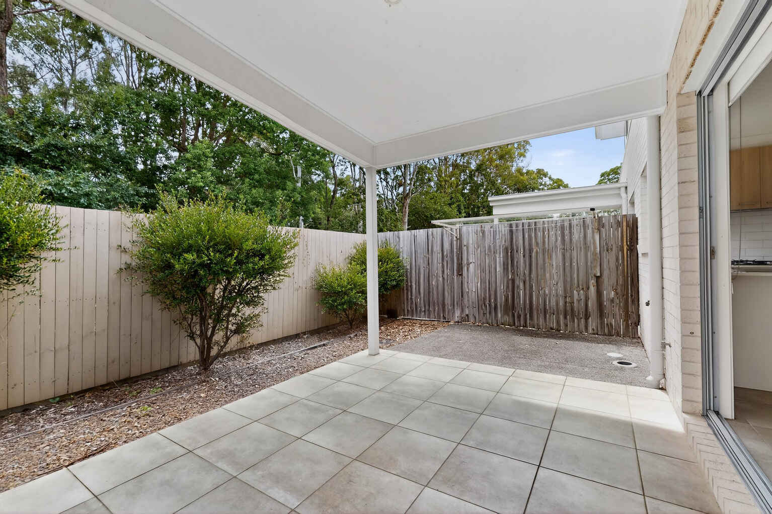 17/20 Eminence Lane Bridgeman Downs