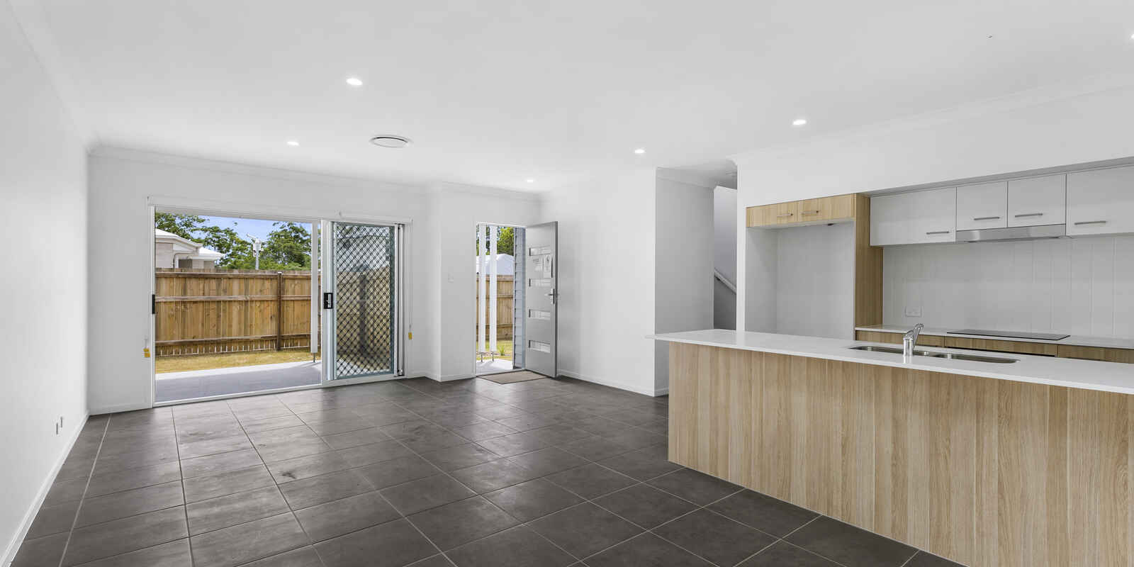 1/28 Ruchi Place Wynnum West