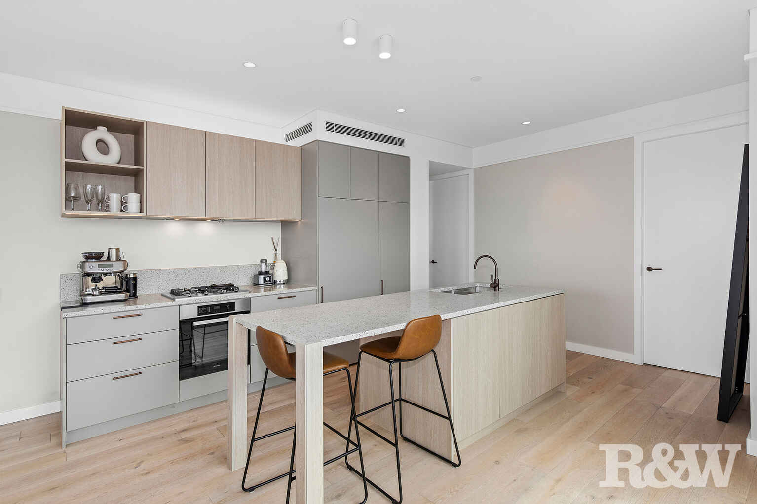 308/470 Main Street Kangaroo Point 308/470 Main Street Kangaroo Point