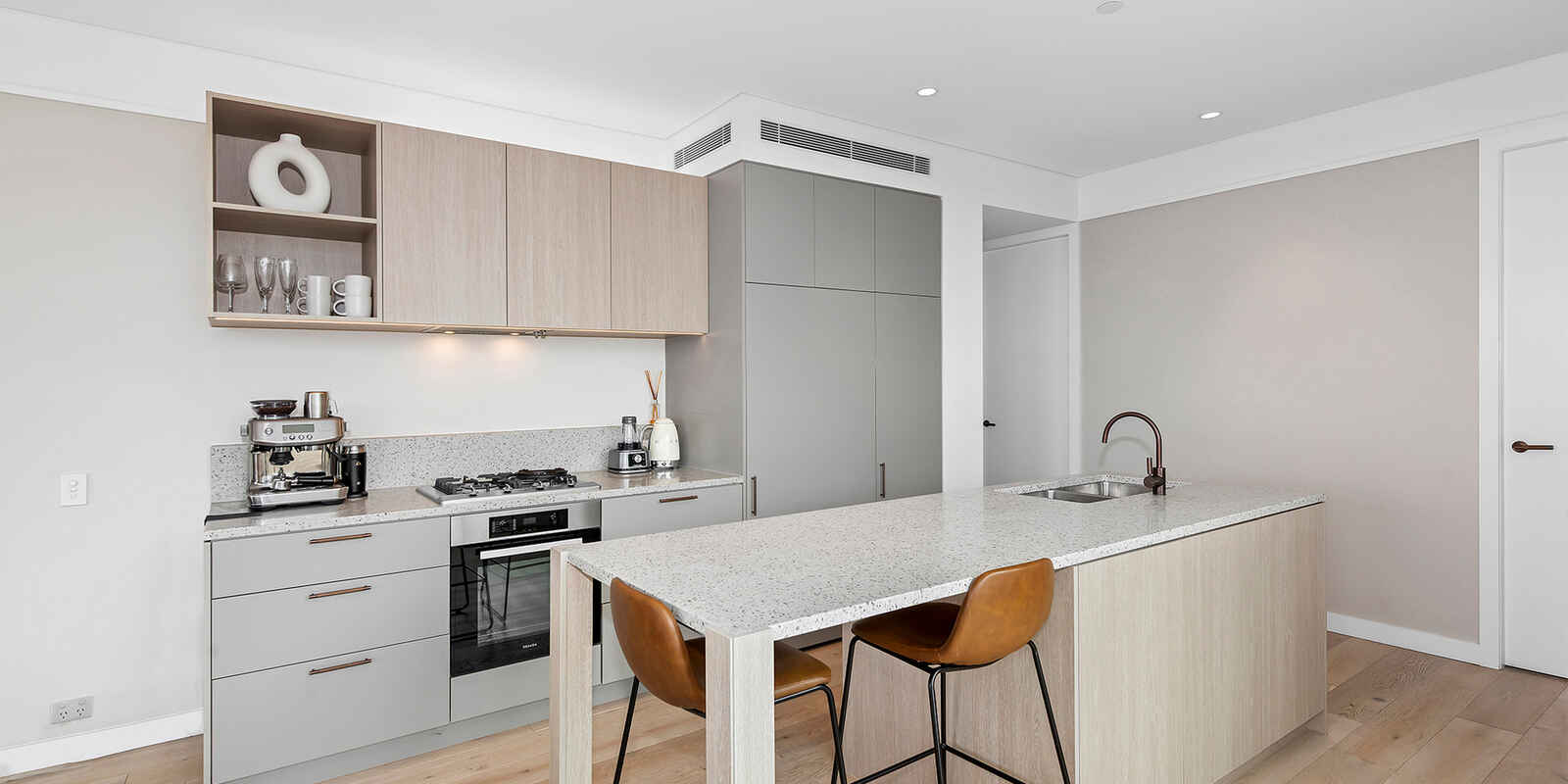 308/470 Main Street Kangaroo Point 308/470 Main Street Kangaroo Point