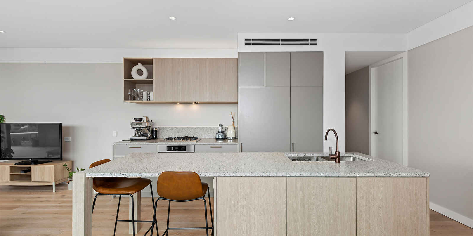 308/470 Main Street Kangaroo Point 308/470 Main Street Kangaroo Point