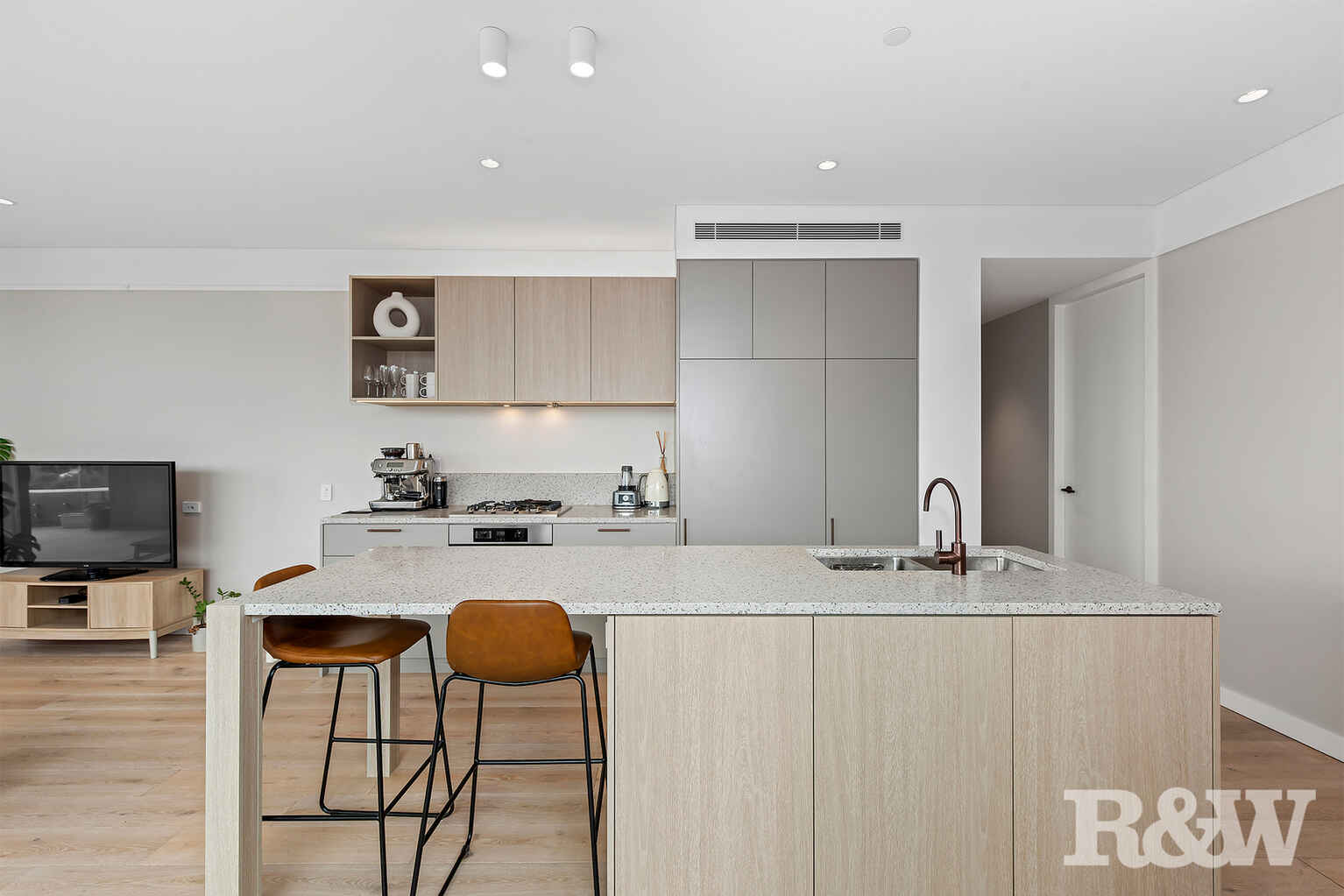 308/470 Main Street Kangaroo Point 308/470 Main Street Kangaroo Point