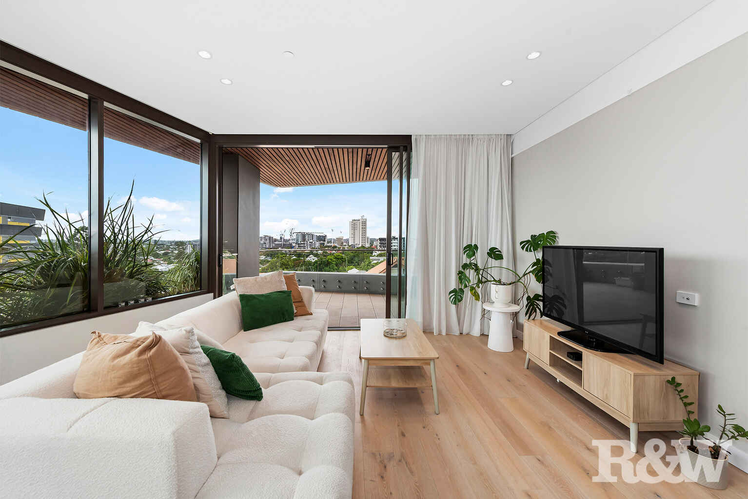 308/470 Main Street Kangaroo Point 308/470 Main Street Kangaroo Point